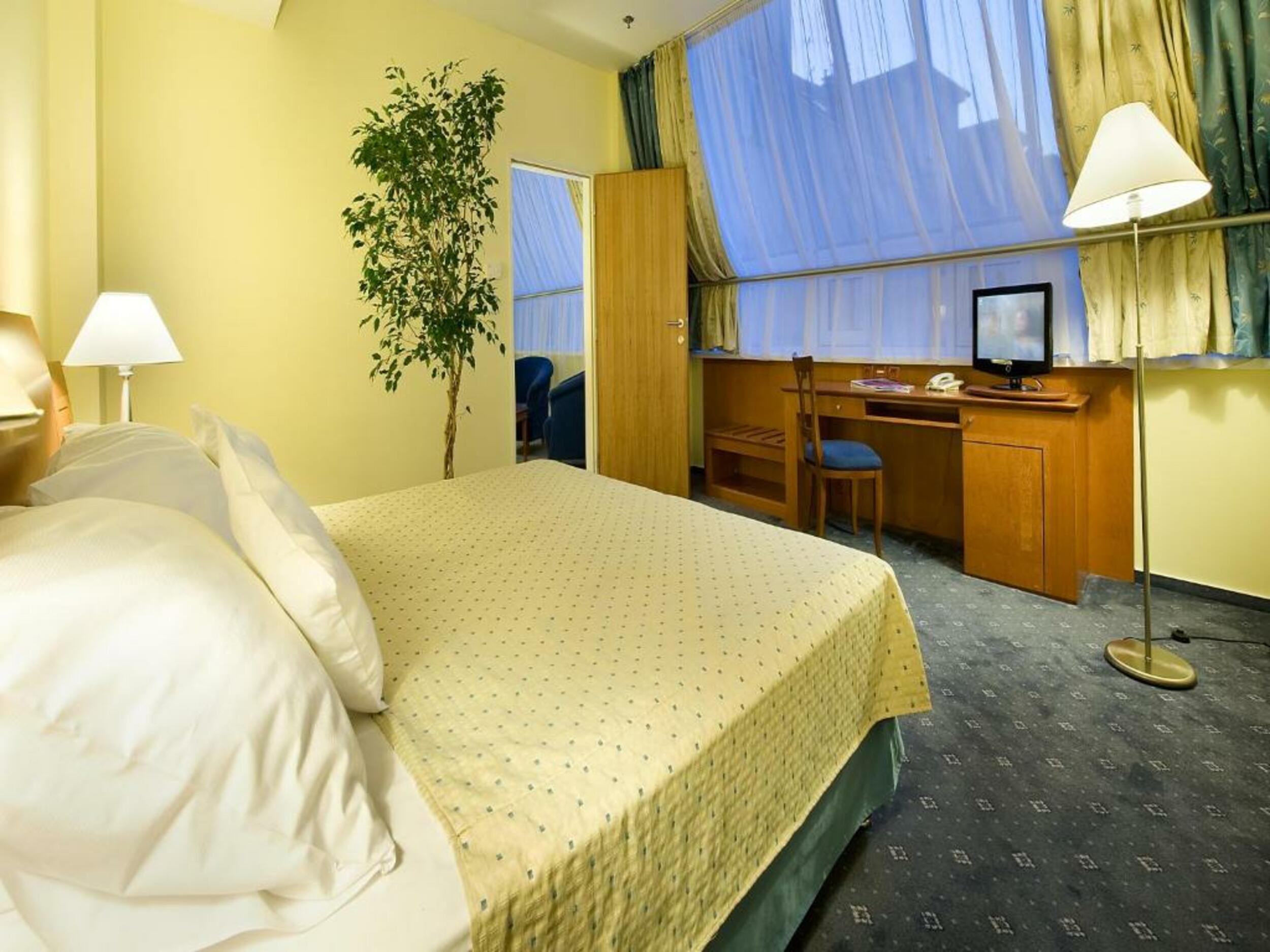 Ramada Prague City Centre Exterior photo