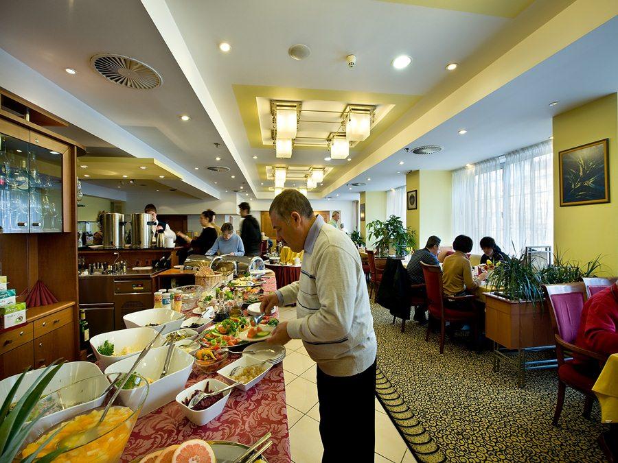 Ramada Prague City Centre Exterior photo