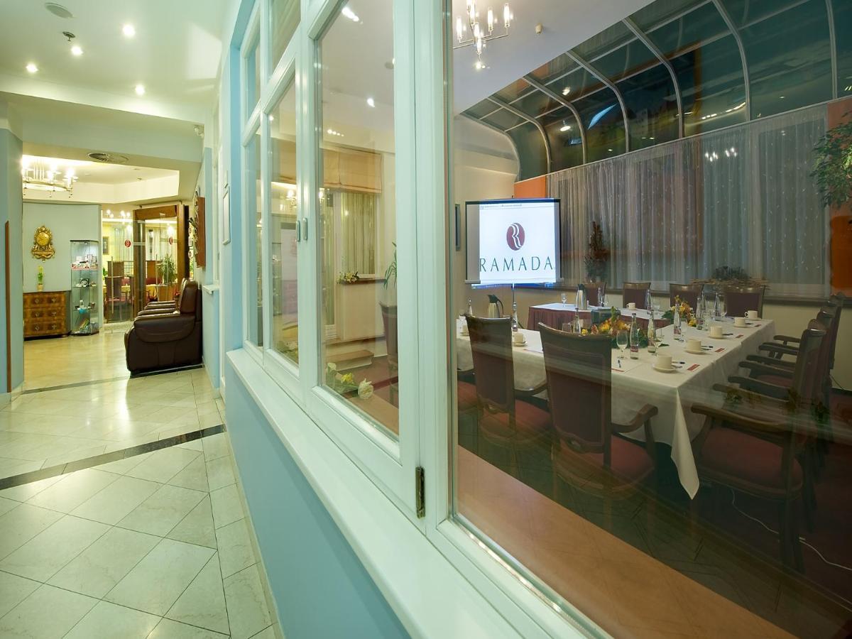 Ramada Prague City Centre Exterior photo