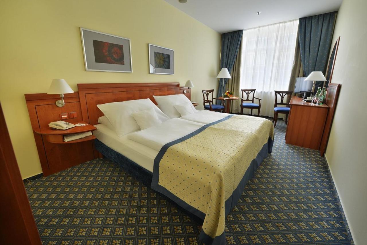 Ramada Prague City Centre Exterior photo