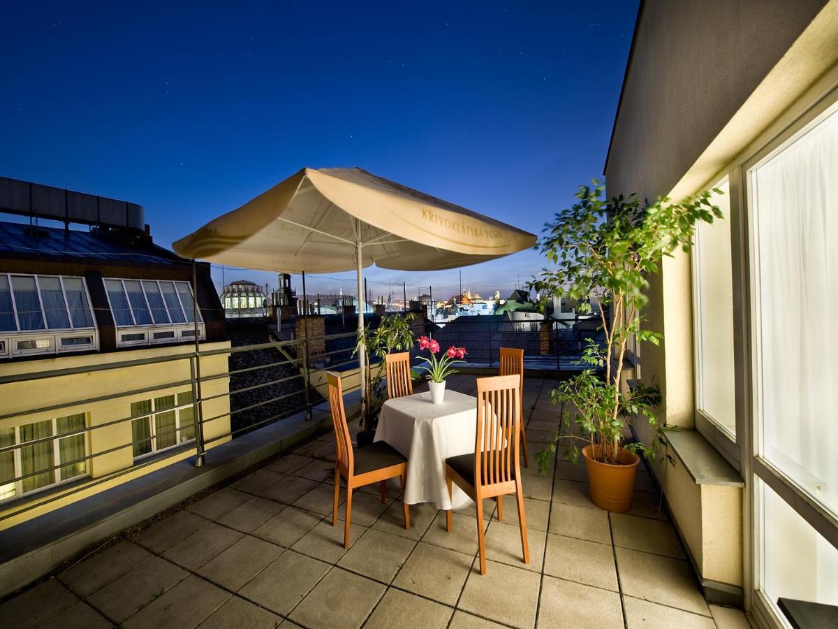 Ramada Prague City Centre Exterior photo