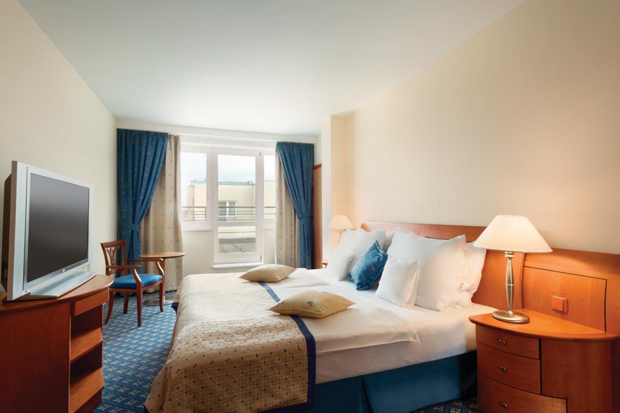 Ramada Prague City Centre Exterior photo