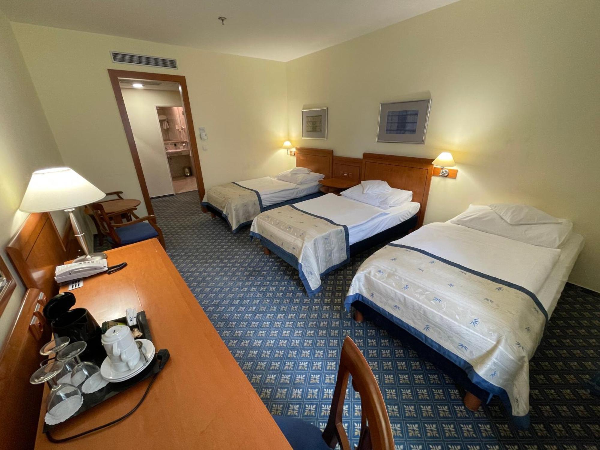 Ramada Prague City Centre Exterior photo