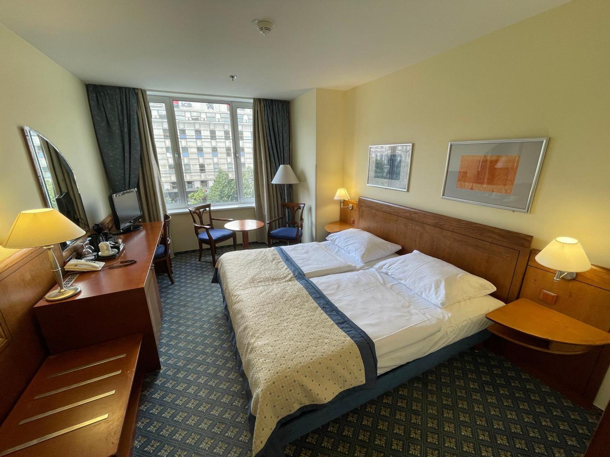 Ramada Prague City Centre Exterior photo