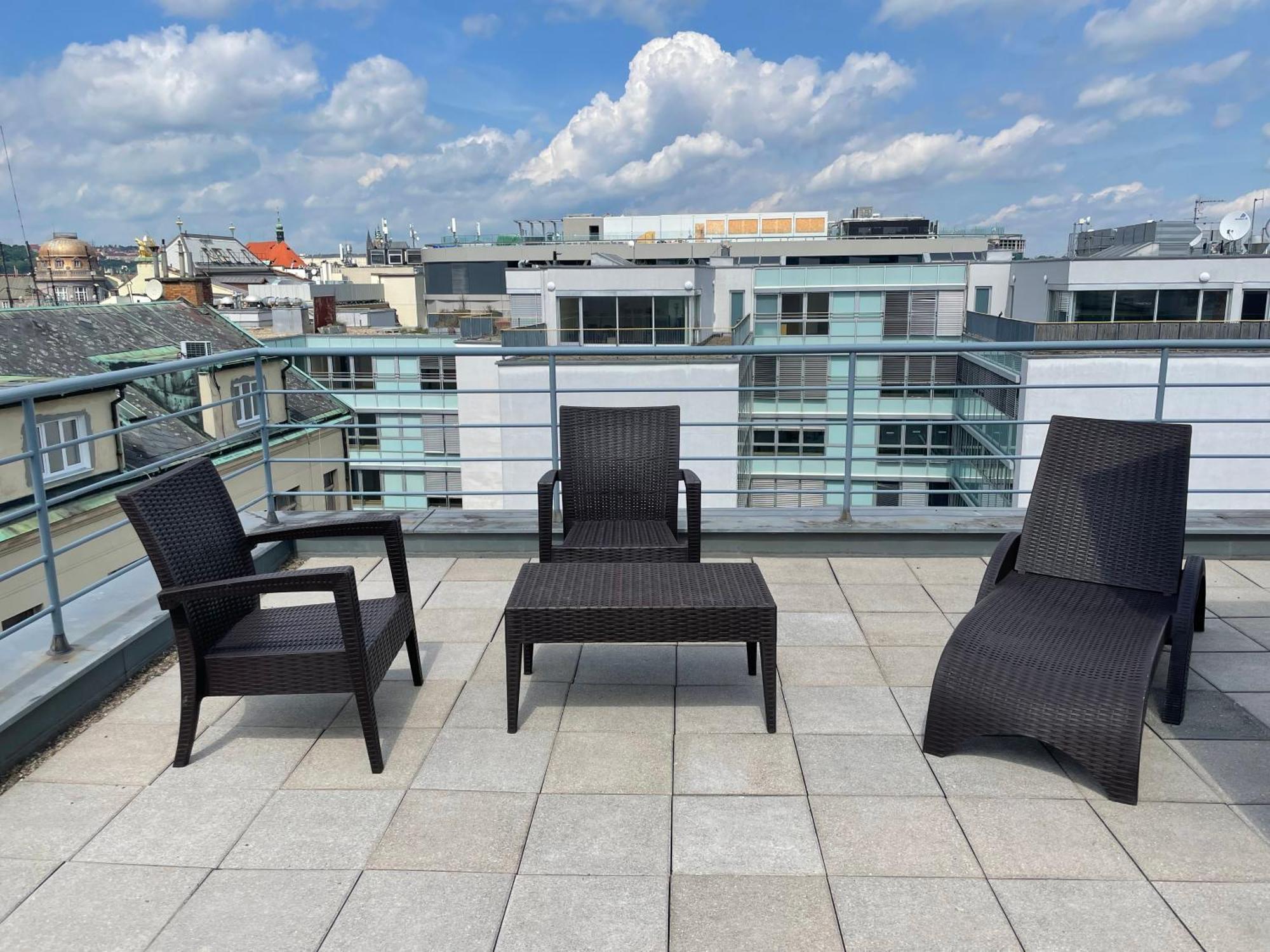 Ramada Prague City Centre Exterior photo